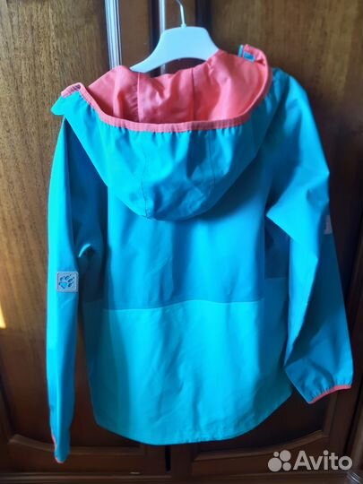 Ветровка на девочку Jack Wolfskin. Новая. Р.152