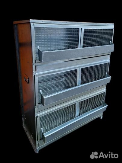 Брудер для цыплят 3-х ярусный на 150-210 суточных