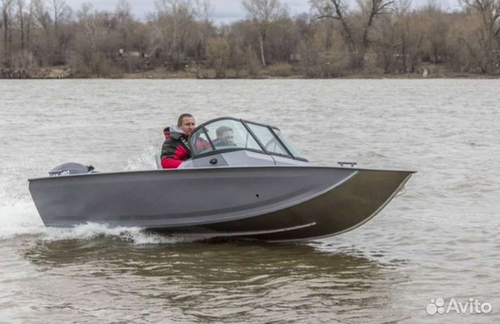 Лодка Volzhanka 44 fish