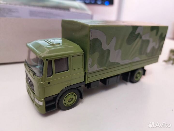 Модель военного грузовика MAN 1:64