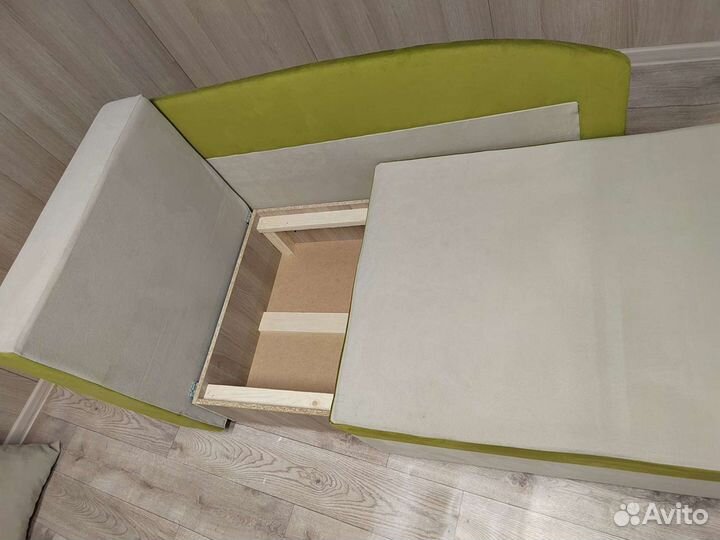 Детский диван кушетка