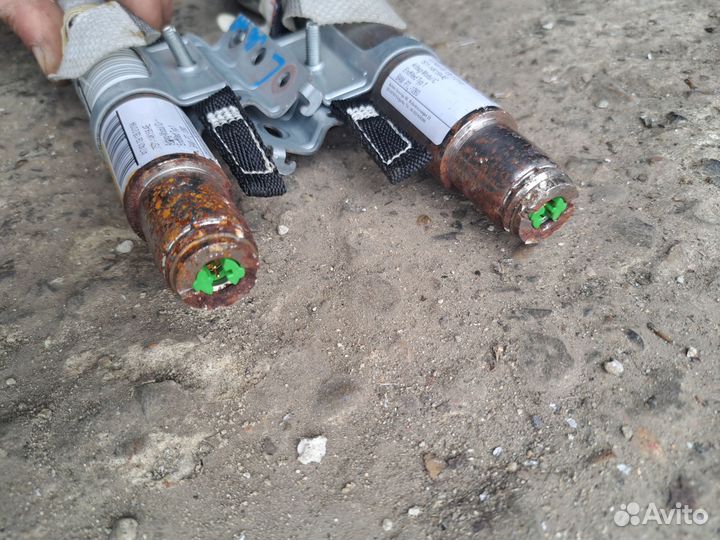 Шторка безопасности Ford Mondeo