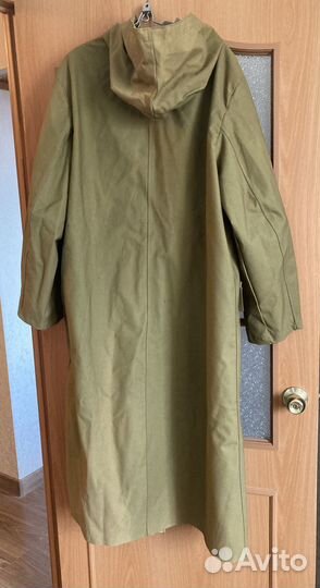 Плащи мужские брезентовые прорезиненные СССР