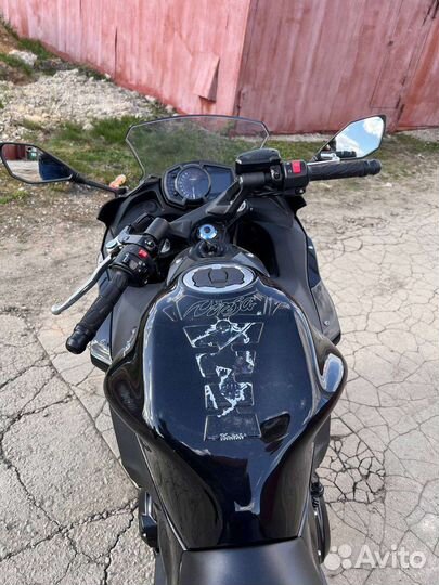 Продам мотоцикл Kawasaki Ninja 650