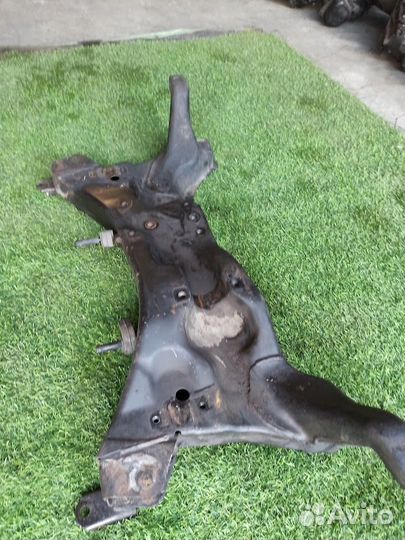 Подрамник передний Mitsubishi Lancer 9