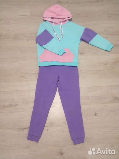 Спортивный костюм для девочки 140 146