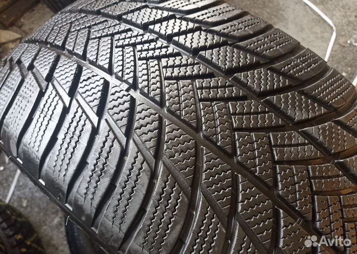 Bridgestone Blizzak LM-001 285/40 R21 113V
