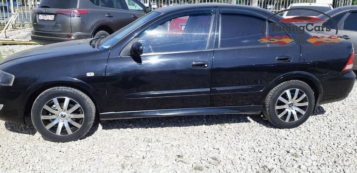 Накладки на пороги внешние на Ниссан Альмера Класс