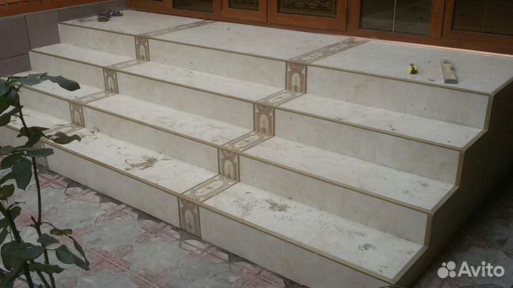 Укладка кафельной плитки