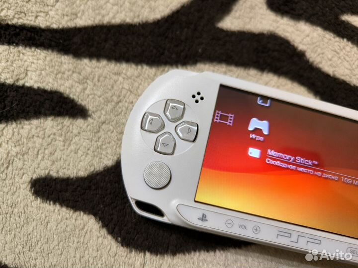 Sony PSP E-1008 8Gb Прошитая