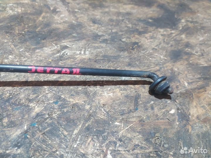 Держатель капота Volkswagen Jetta II (1984—1992) 2 / II / MK2