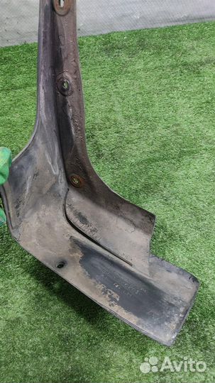 Брызговик задний левый Lexus RX400H 2007