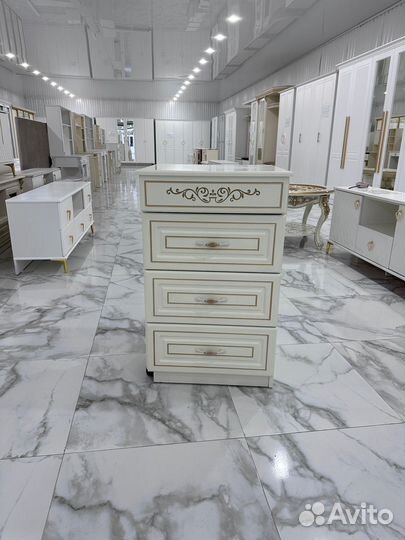 Гладильная доска с выдвижными ящиками