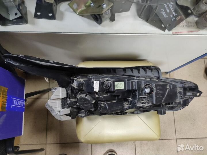 Фара левая Kia K5