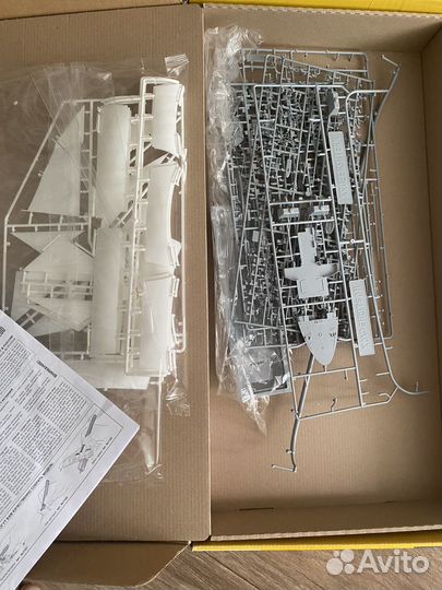 Сборная модель корабля 