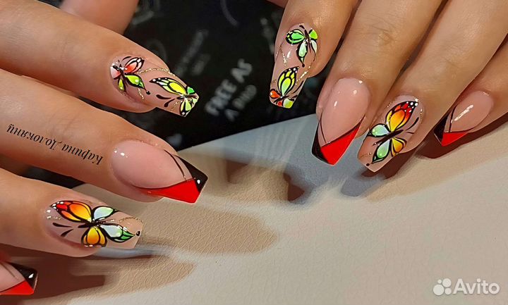 Коррекция наращённых ногтей