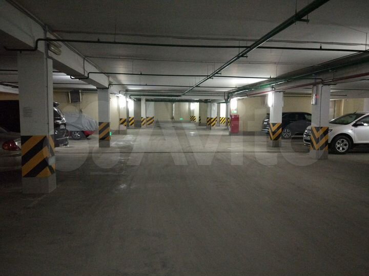 Машиноместо, 18 м²