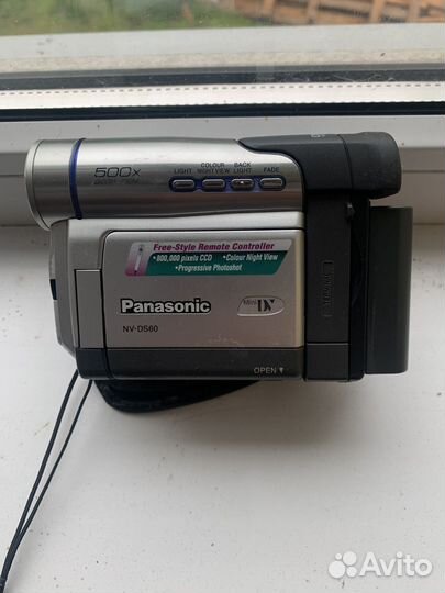 Видеокамера Panasonic vx70