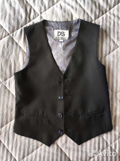 Жилетка для мальчика школьная 134