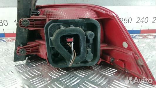 Фонарь задний левый volkswagen passat B7 (TEA12MX0