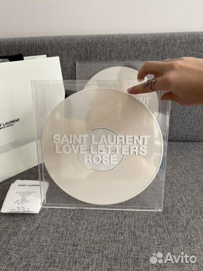 Пластинка Yves Saint Laurent оригинал