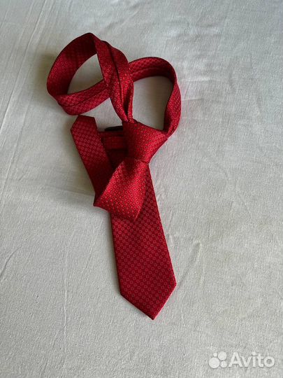 Красный галстук (новый)