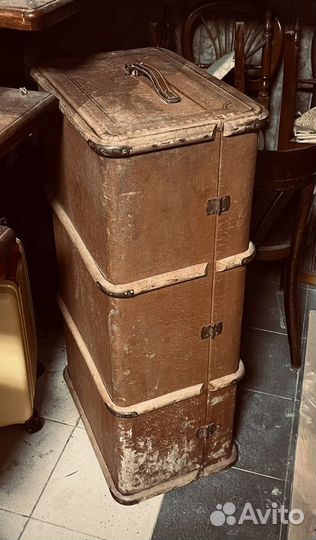 Антикварный немецкий каретный сундук чемодан