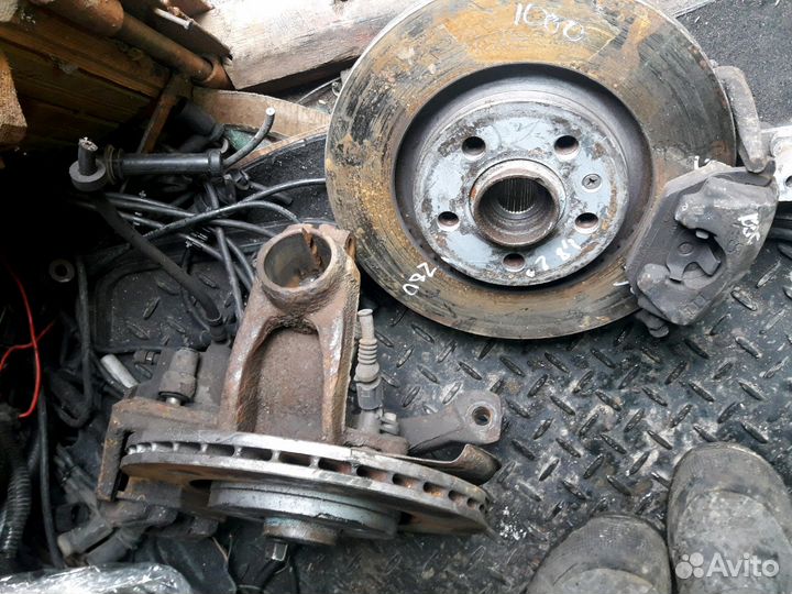 Поворотный кулак Гольф 4 Октавия