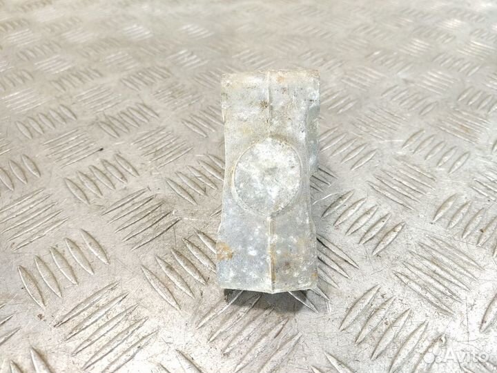 Кронштейн генератора Lexus Rx 1998 2003