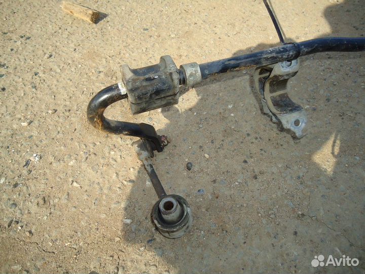 Стабилизатор задний (Subaru Outback)