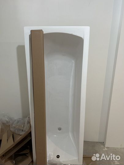 Ванная акриловая 70/180