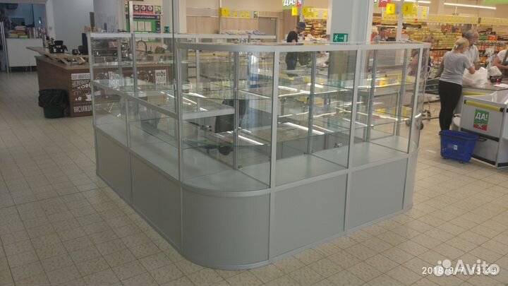 Торговый остров для магазина