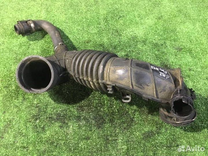 Воздуховод Bmw 320D F30 N47 2012