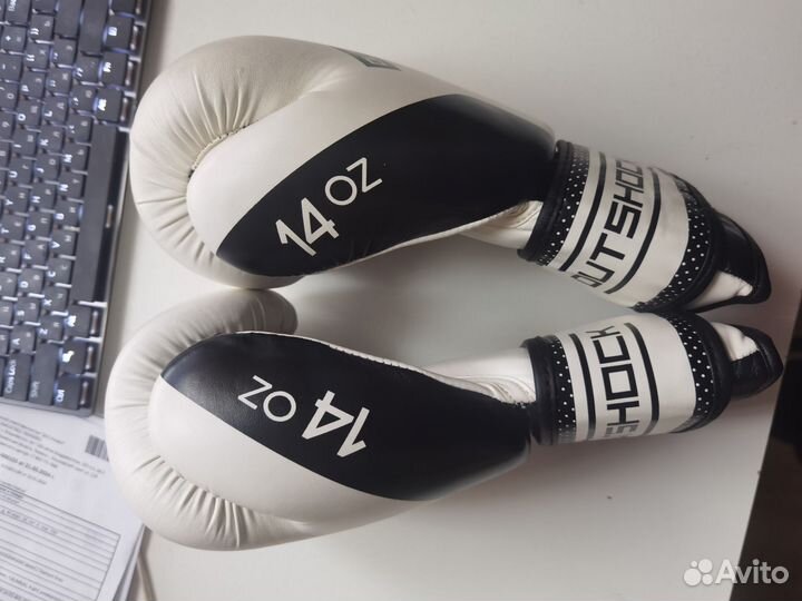 Боксерские перчатки декатлон outshock 14oz