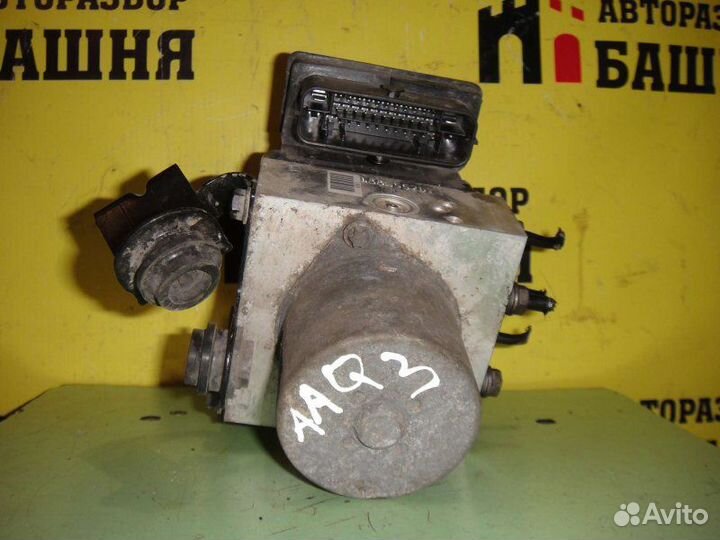 Блок управления ABS Audi Q3