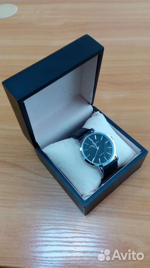 Коробочки и Футляры для дарения и хранения часов