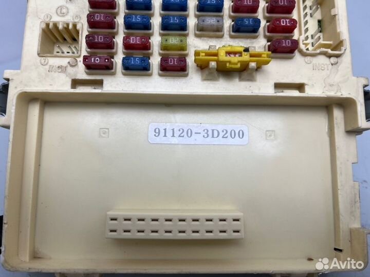 Блок предохранителей Hyundai Sonata IV (EF) тагаз