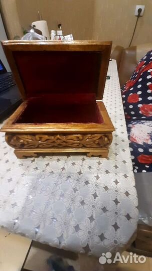 Шкатулка ручной работы из дерева