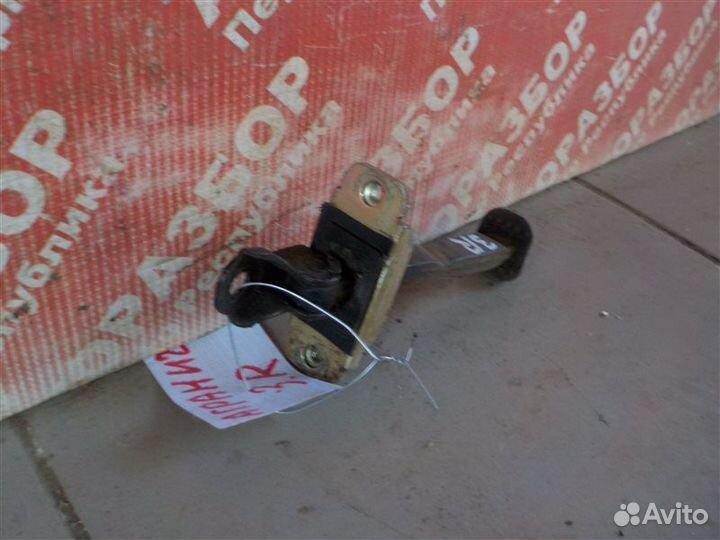 Ограничитель двери задний правый Chevrolet Lacetti