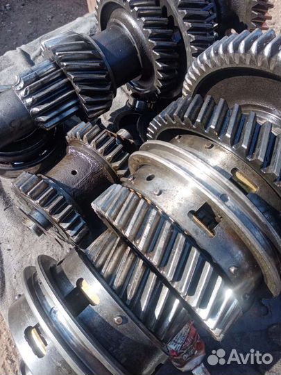 Коробка ямз236