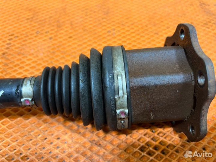 Приводной вал передний Audi A4 Iv B8 cdnk 2010