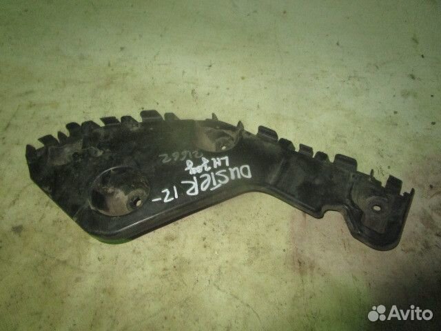 Направляющая заднего бампера левая Renault Duster