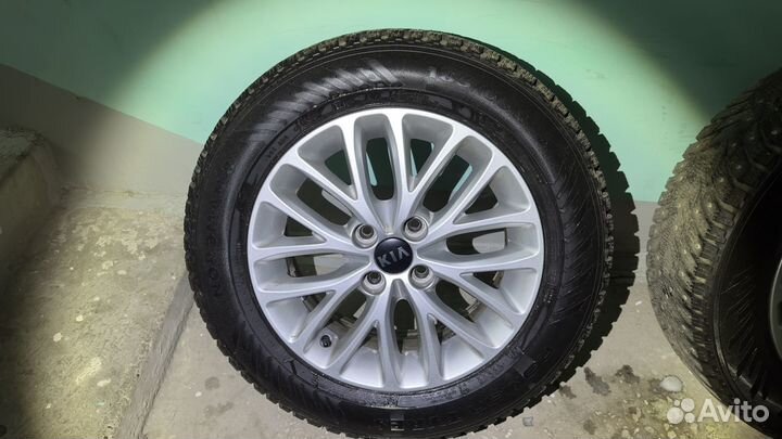 Колеса зимние 185 65 R15