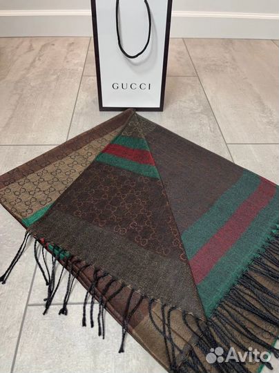 Палантин женский шарф Gucci в фирменном пакете