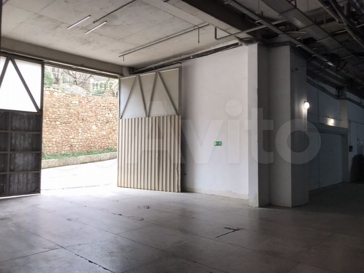 Машиноместо, 30 м²
