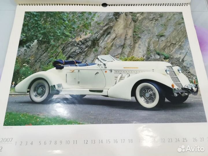 Календарь с дорогими ретро автомобилями