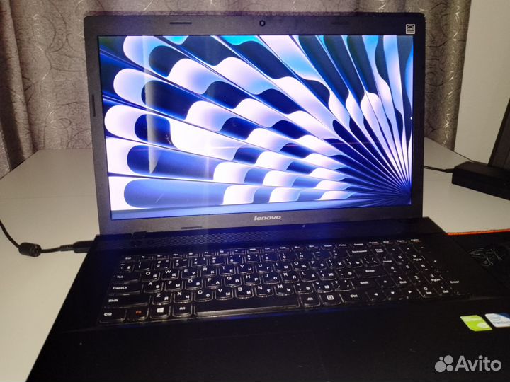 Ноутбук Lenovo