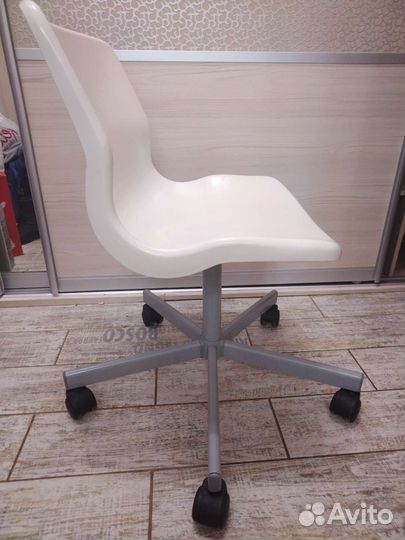 Стул ученический регулируемый IKEA