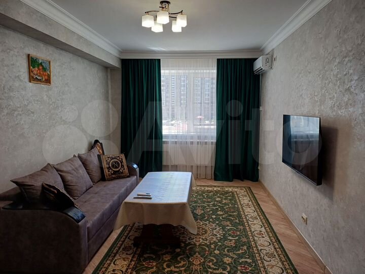2-к. квартира, 80 м², 3/9 эт.