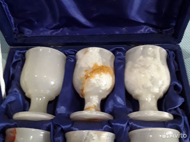 Фигурки из оникса